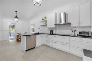 1100 El Rado St, Coral Gables, FL 33134 - MLS#A11869784