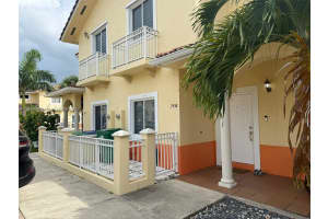 7458 Nw 179th Ter 7458 Hialeah, FL 33015 - MLS#A11869808