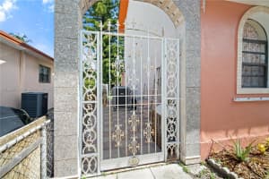 1785 Ne 159th St . North Miami Beach, FL 33162 - MLS#A11869815