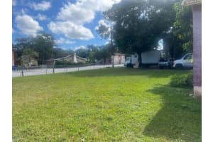 10 Nw 60th St Miami, FL 33127 - MLS#A11869820