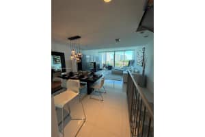 2950 NE 188th St 543, Aventura, FL 33180 - MLS#A11869824