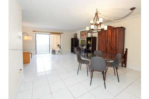 130 S Shore Dr 3c, Miami Beach