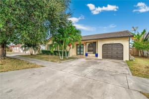 14473 Sw 172nd Ln Miami, FL 33177 - MLS#A11869886