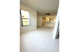 3390 N Pinewalk Dr N 1024 Margate, FL 33063 - MLS#A11869906