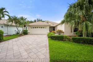 669 Sw Lake Charles Cir, Port Saint Lucie