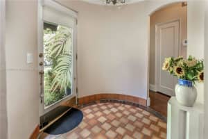 1260 La Mancha Ave, Coral Gables, FL 33134 - MLS#A11869960