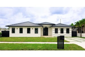 9235 Sw 42nd St, Miami