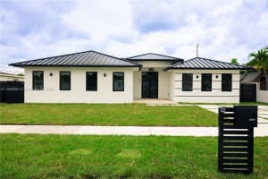 9235 SW 42nd St, Miami, FL 33165 - MLS#A11869992