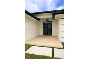9235 SW 42nd St, Miami, FL 33165 - MLS#A11869992