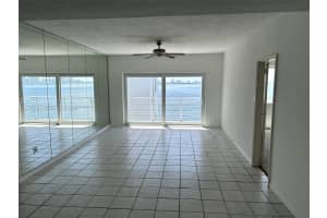 1880 S Treasure Dr 4F, North Bay Village, FL 33141 - MLS#A11870020