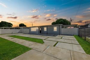 5129 E 8th Ct, Hialeah