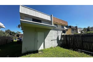 7956 Sw 6th 1 North Lauderdale, FL 33068 - MLS#A11870044