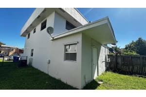 7956 Sw 6th 1 North Lauderdale, FL 33068 - MLS#A11870044