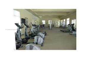 230 SE 29th Ave 2, Homestead, FL 33033 Sold 12/17/25