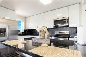2781 Taft St 409, Hollywood, FL 33020 - MLS#A11870078