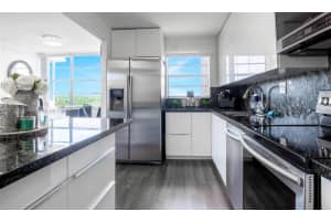 2781 Taft St 409, Hollywood, FL 33020 - MLS#A11870078