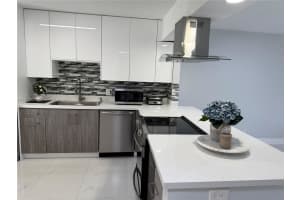 150 Lakeview Dr 203 Weston, FL 33326 - MLS#A11870092