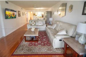 3178 Via Poinciana 303, Lake Worth, FL 33467 - MLS#A11870105