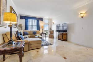 2851 S Ocean Blvd U7, Boca Raton, FL 33432 - MLS#A11870109