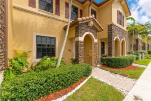 449 SE 32 TER, Homestead, FL 33033 - MLS#A11870131