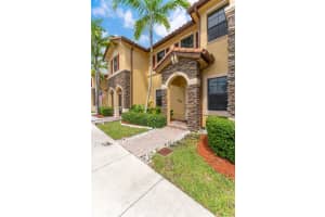449 SE 32 TER, Homestead, FL 33033 - MLS#A11870131