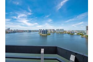 19101 Ne 36th Ct 2501, Aventura