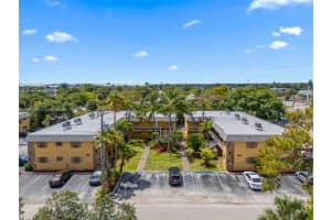 200 Croton Ave 111, Lantana