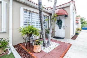 6926 NW 166th Ter 1302, Miami Lakes, FL 33014 - MLS#A11870175