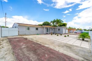 4510 NW 168th Ter, Miami Gardens, FL 33055 - MLS#A11870192