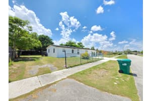 10730 Sw 149th Ter Miami, FL 33176 - MLS#A11870203