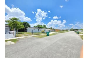 10730 Sw 149th Ter Miami, FL 33176 - MLS#A11870203