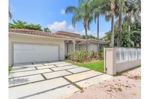 820 Tangier St, Coral Gables, FL 33134 - MLS#A11870277