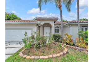 820 Tangier St, Coral Gables, FL 33134 - MLS#A11870277