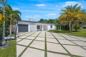 1785 NE 15th St, Fort Lauderdale, FL 33304 - MLS#A11870291