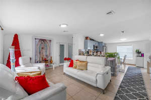 19800 SW 180 ave, Miami, FL 33187 - MLS#A11870293