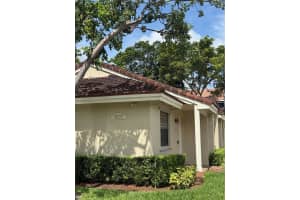17230 NW 60th Ct 17230, Miami, FL 33015 - MLS#A11870299