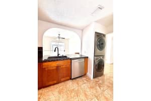 17230 NW 60th Ct 17230, Miami, FL 33015 - MLS#A11870299