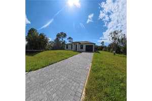 513 Fifth Ave, Lehigh Acres, FL 33972 - MLS#A11870339