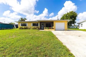 306 E Penn Rd, Lehigh Acres