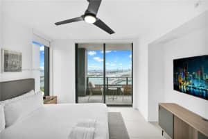 159 Ne 6th St 4015, Miami