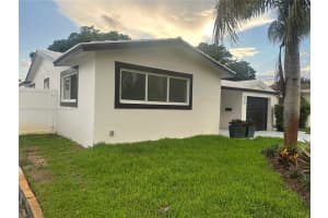 526 S Rainbow Dr 0, Hollywood, FL 33021 - MLS#A11870366