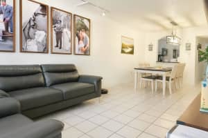 2200 NW 78th Ave 105, Pembroke Pines, FL 33024 - MLS#A11870381