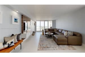 5601 Collins Ave 1225, Miami Beach, FL 33140 - MLS#A11870383