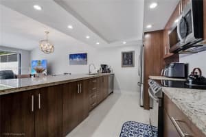 13350 Sw 88th Ter E, Miami