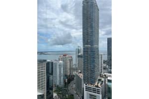 950 Brickell Bay Dr 4503, Miami