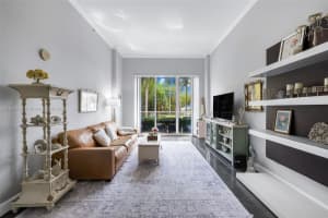 2000 N Bayshore Dr 114, Miami