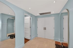 600 Grapetree Dr 11B-N, Key Biscayne, FL 33149 - MLS#A11870439