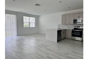 123 SW 171st Ln, Pembroke Pines, FL 33027 - MLS#A11870442