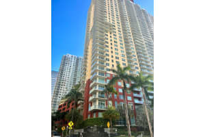 1155 Brickell Bay Dr 805, Miami