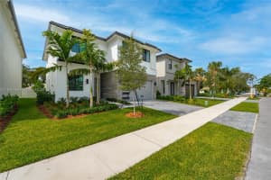 1450 SW 23rd St, Fort Lauderdale, FL 33315 - MLS#A11870464